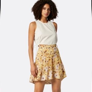 JOIE silk mini skirt - size 8 (fits small)